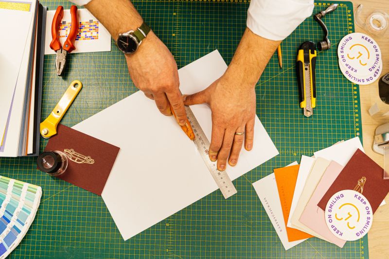 Scissors & cutting tools