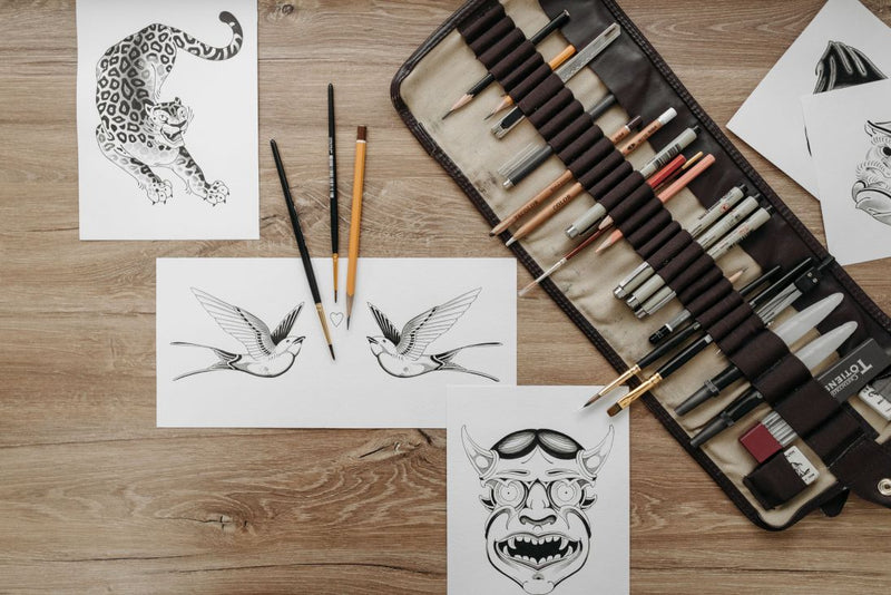 Drawing & sketching sets